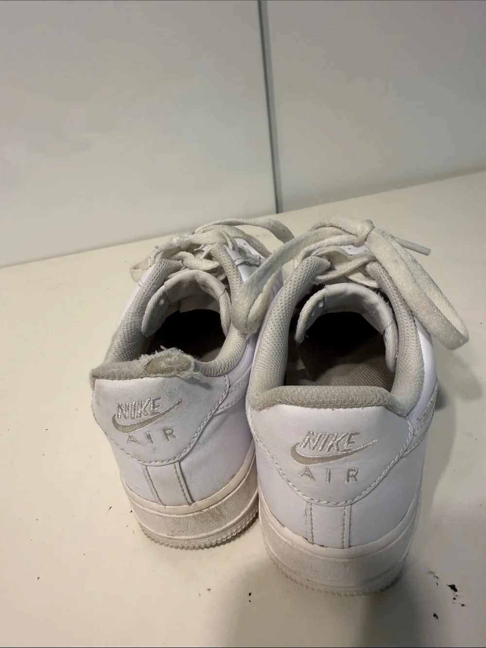 Nike Air Force one White Low-Top Athletic Sneakers women’s 8 AF1